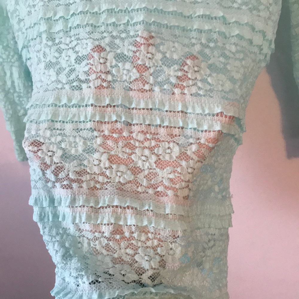 F21 Lace Top - Picture 2 of 2